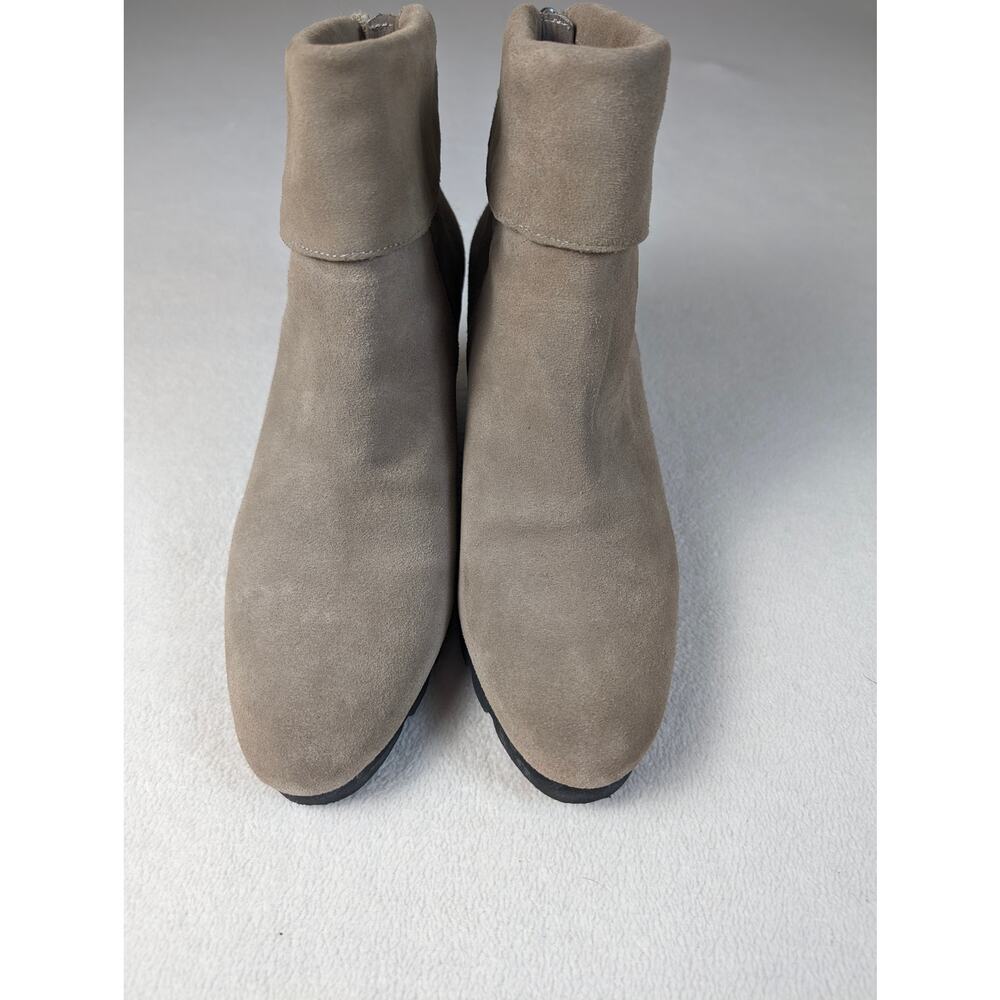 Steven by Steve Madden Boot  Berkli Suede Taupe‎ Wedge Size 8.5 Bootie Back zip - Picture 3 of 9